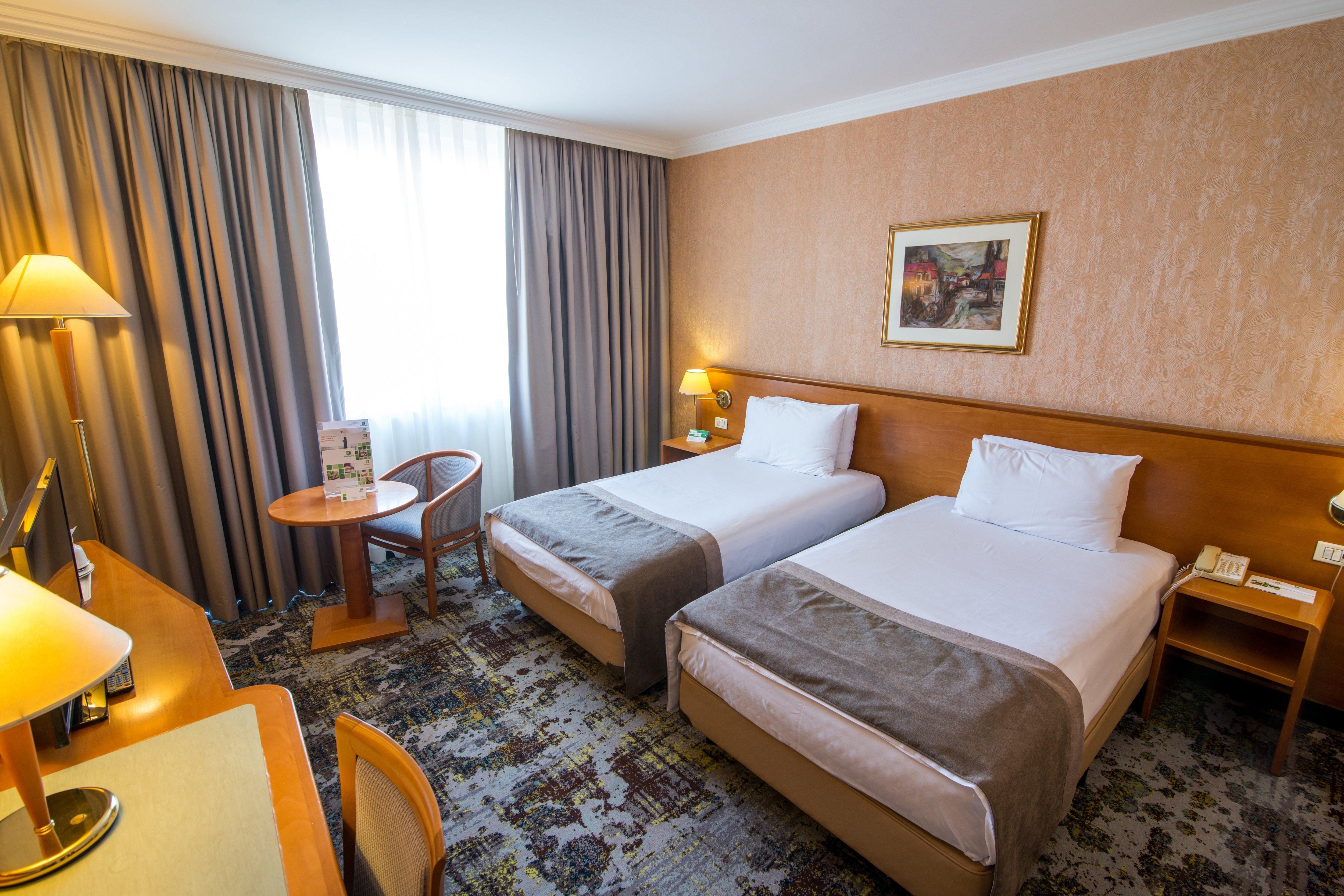 Holiday Inn Skopje By Ihg Exterior foto